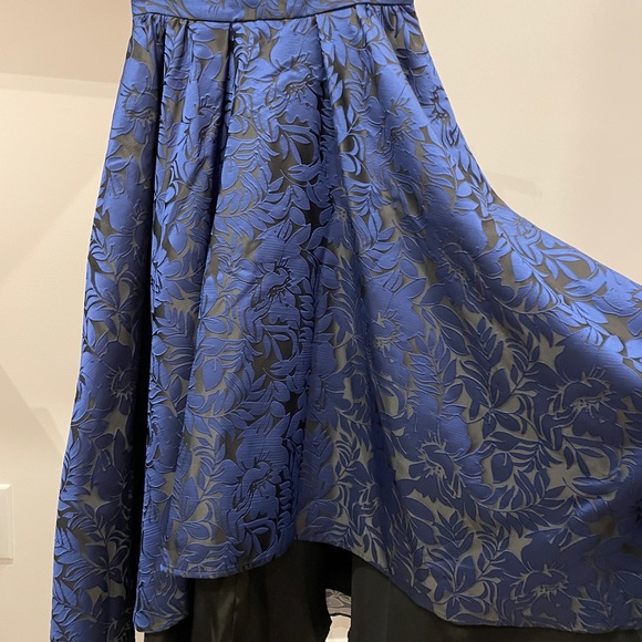 ABS asymmetrical skirt - Picture 6 of 6